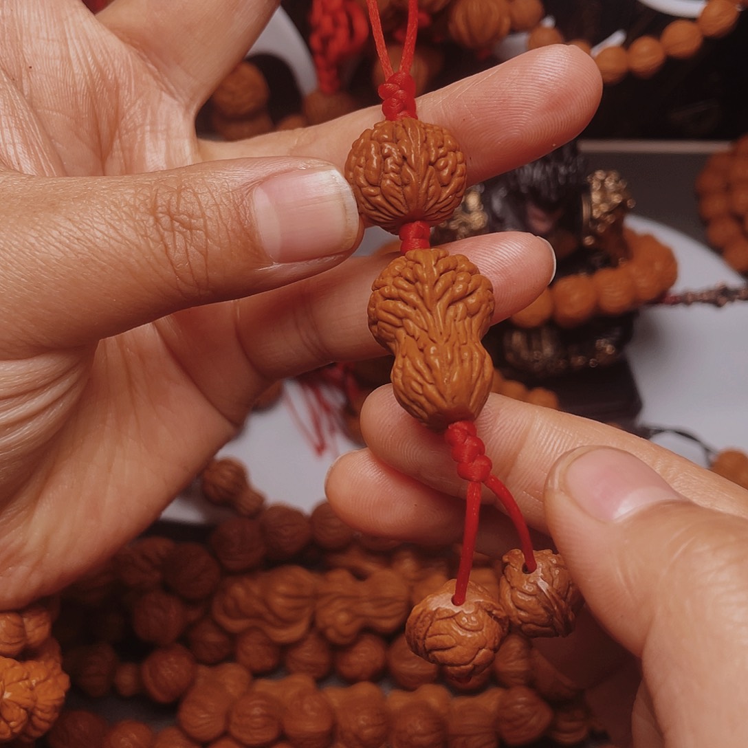 吊坠桃核龙纹桃枭