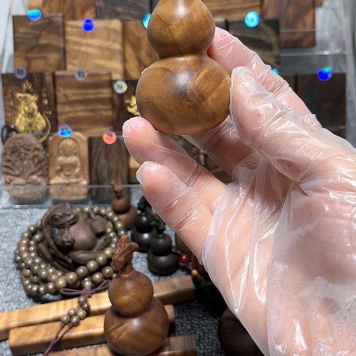 金丝楠把件吹**雨金丝楠木小叶桢楠