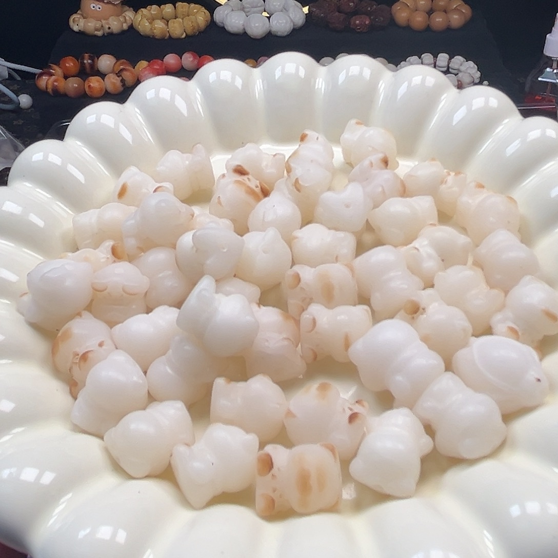 菩提根/象牙果手串20颗有裂炭烧小熊