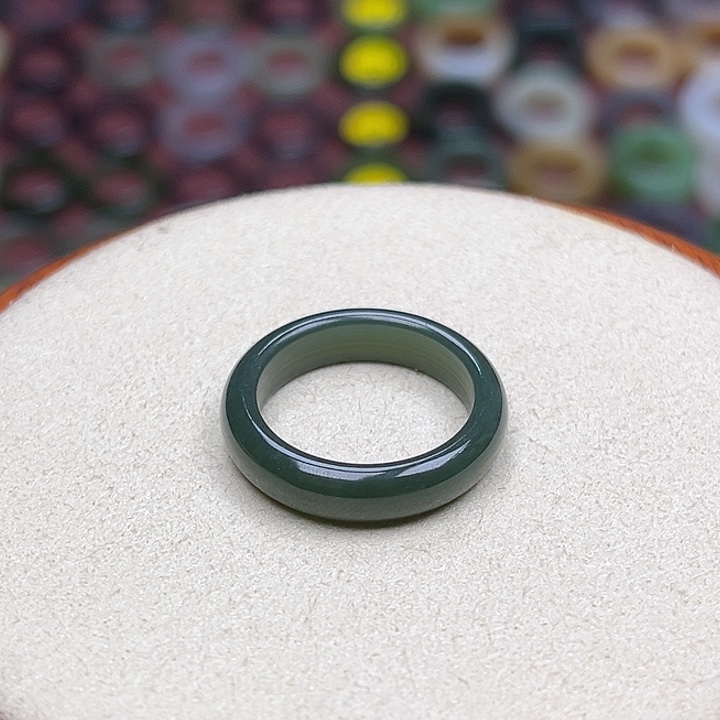 和田玉戒指未镶嵌17.3内径15圈青玉