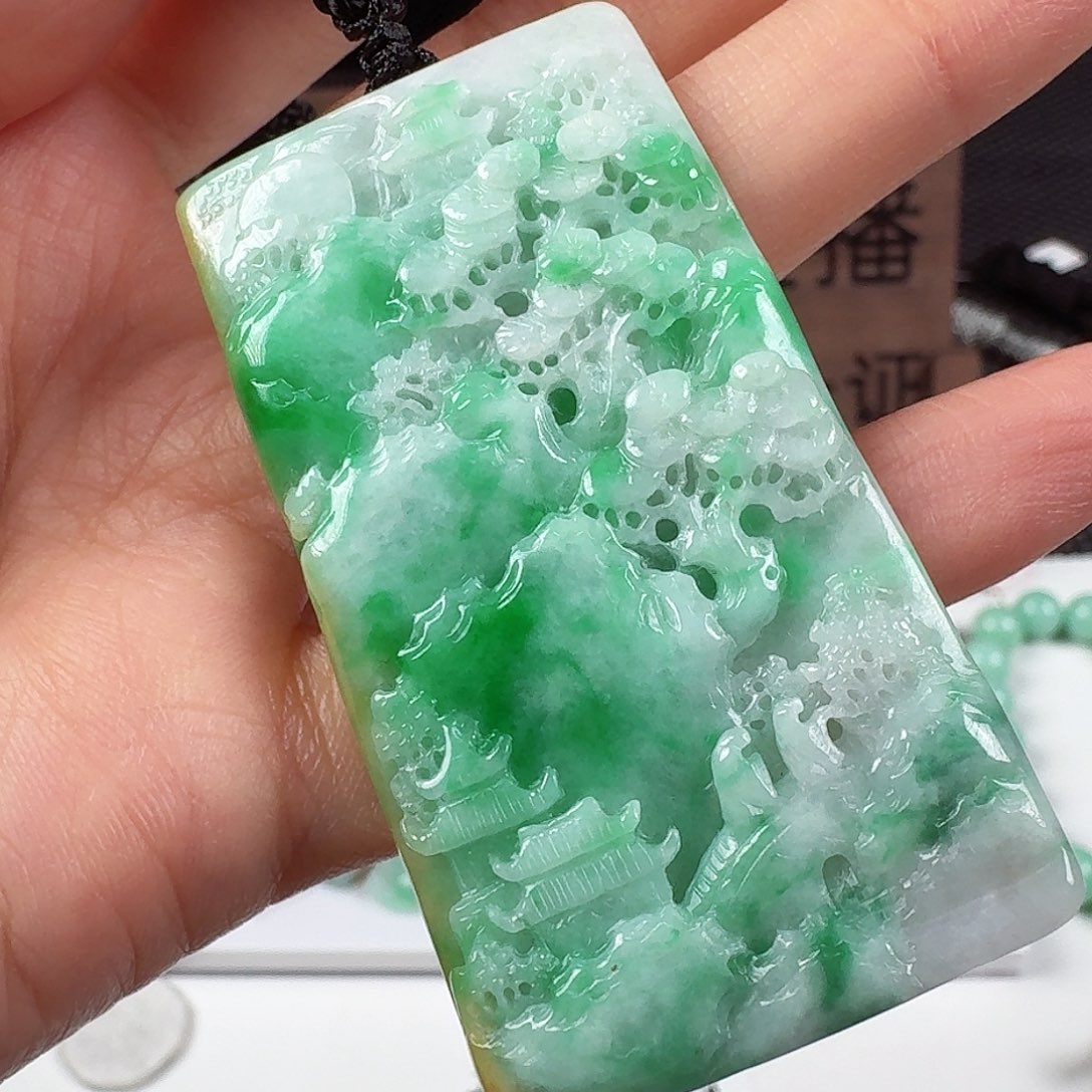 翡翠未镶嵌颈饰翡翠