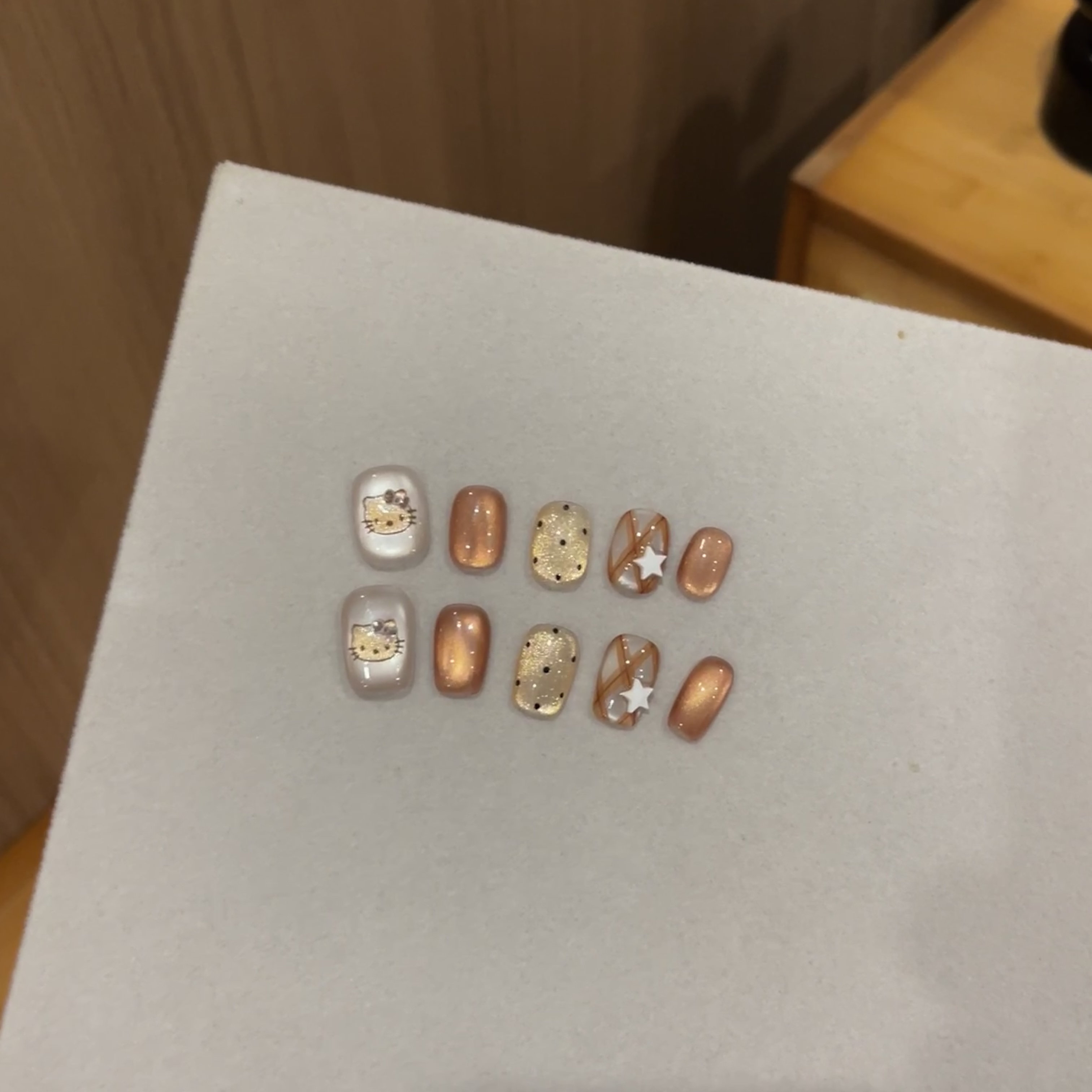 【格纹KT】纯手工短款工具包穿戴甲猫眼爆款穿戴甲高颜值短穿中长款