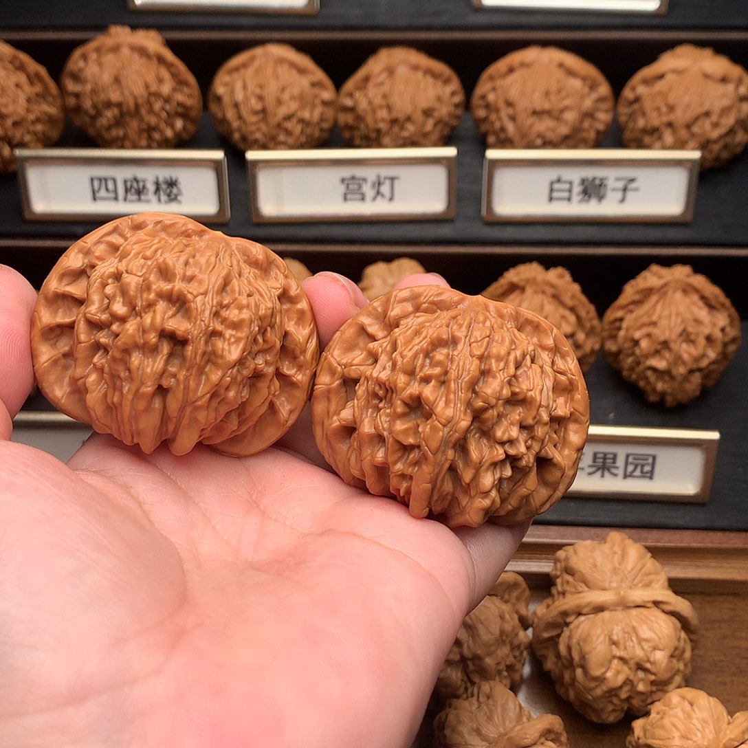 文玩核桃吊坠杨***.58号山地楼49