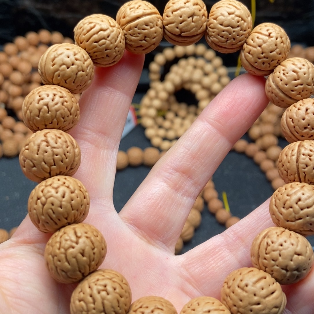 桃核手串金丹肌肉纹17尺