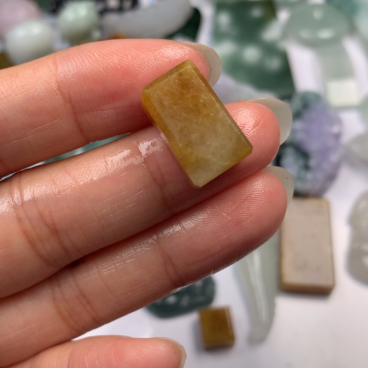 定制翡翠未镶嵌翡翠