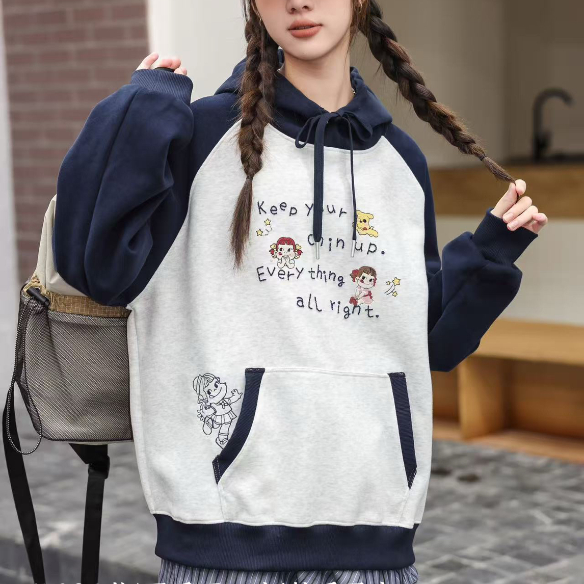 大女孩刺绣帽衫拼接秋季卫衣