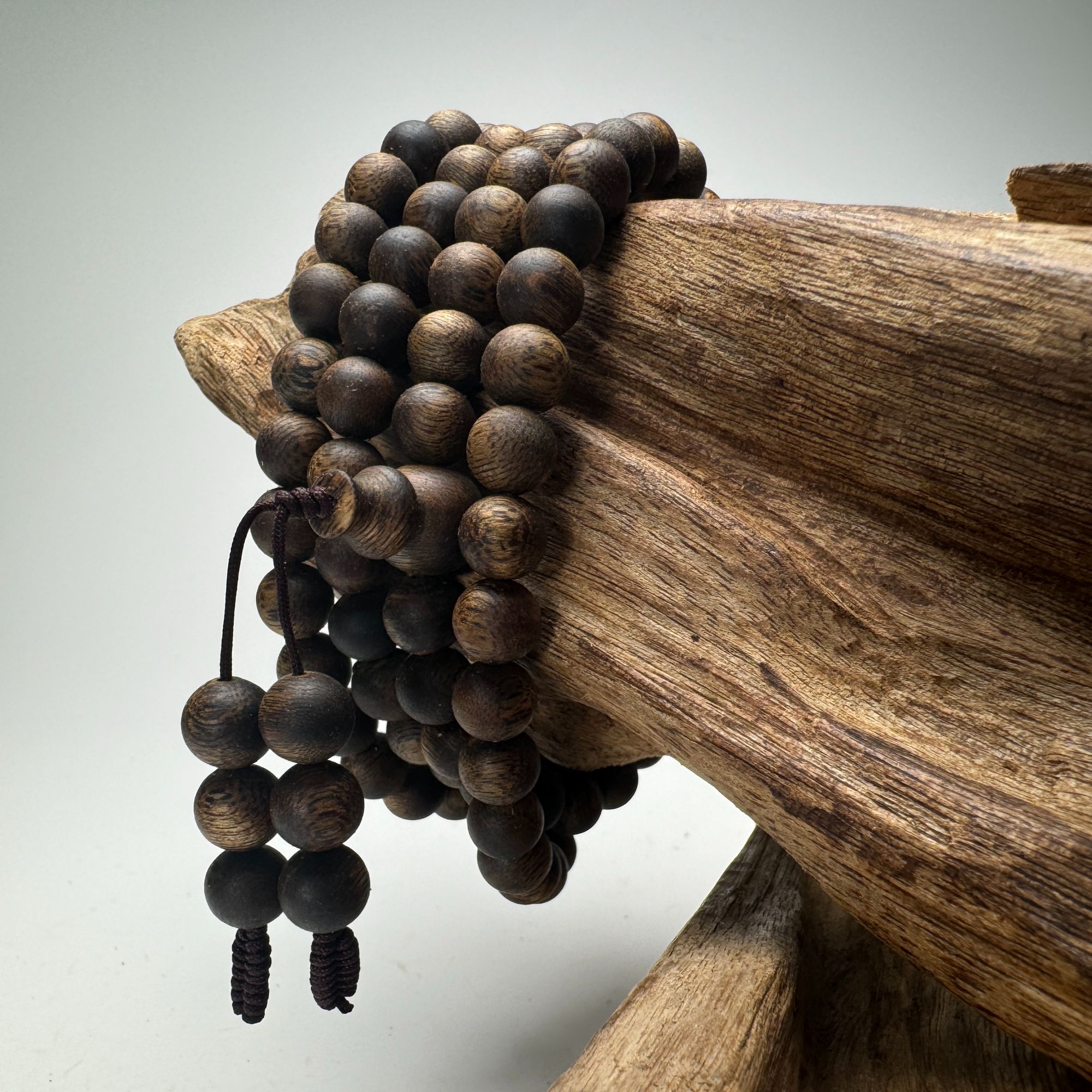 海南沉香棋楠0.8规格圆珠多圈27克+