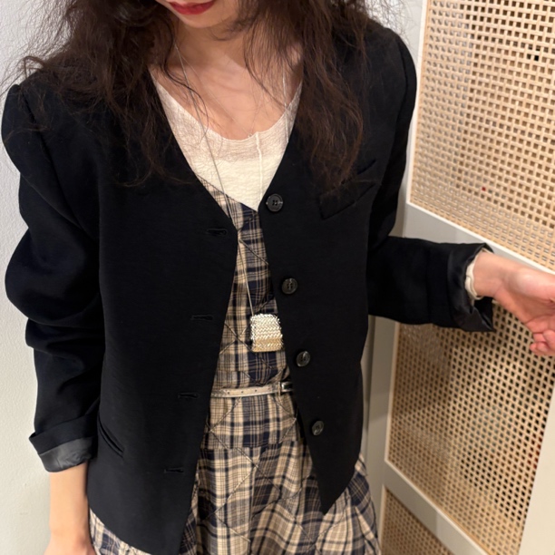 气质显瘦V领西装外套短款百搭韩系小个子上衣