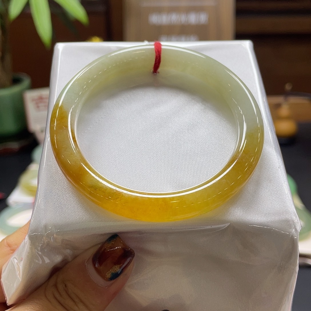 翡翠未镶嵌手镯26 号链接