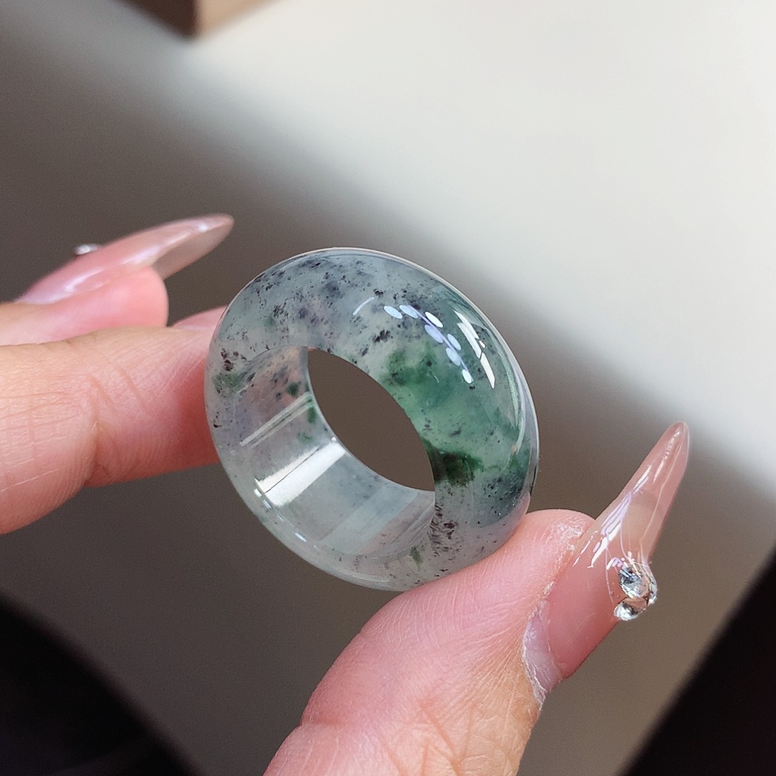 翡翠未镶嵌戒指23号