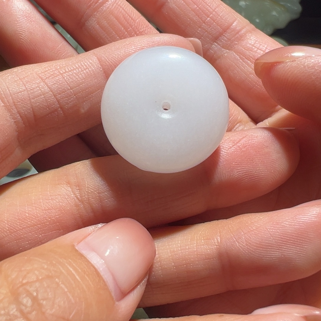 绫***华和田玉未镶嵌颈饰