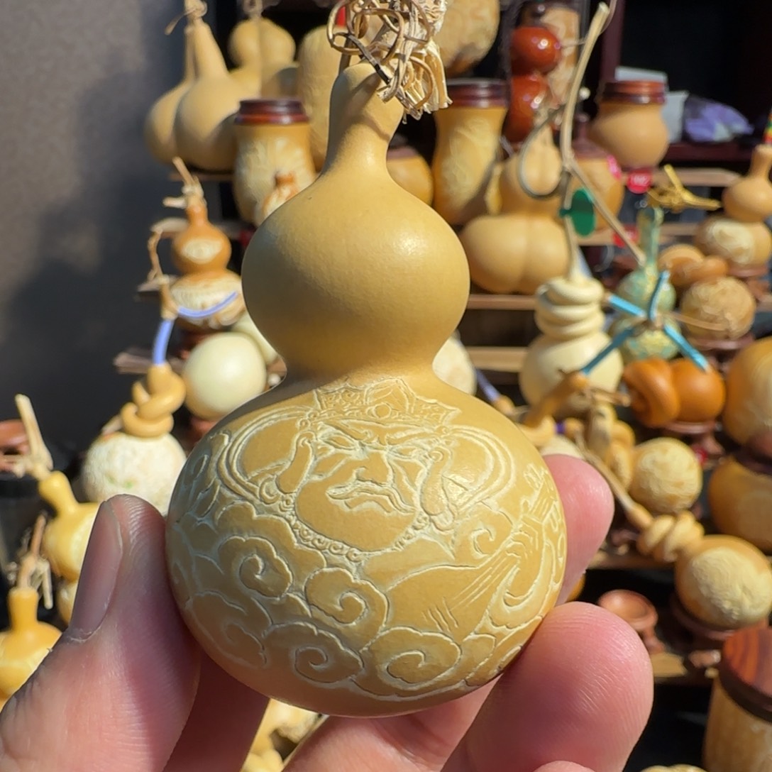 有机玻璃持国天王