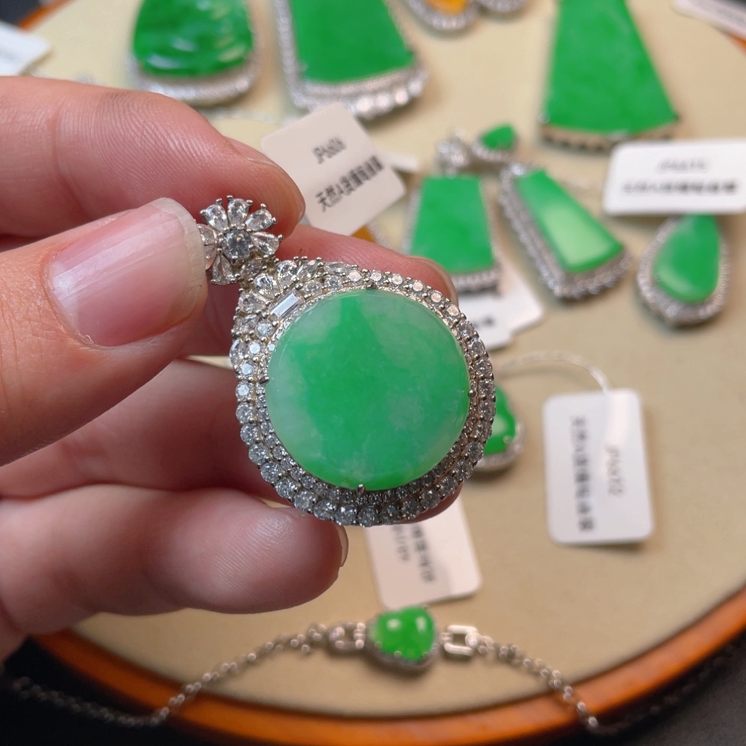 翡翠吊坠(不含链)银S925镶嵌