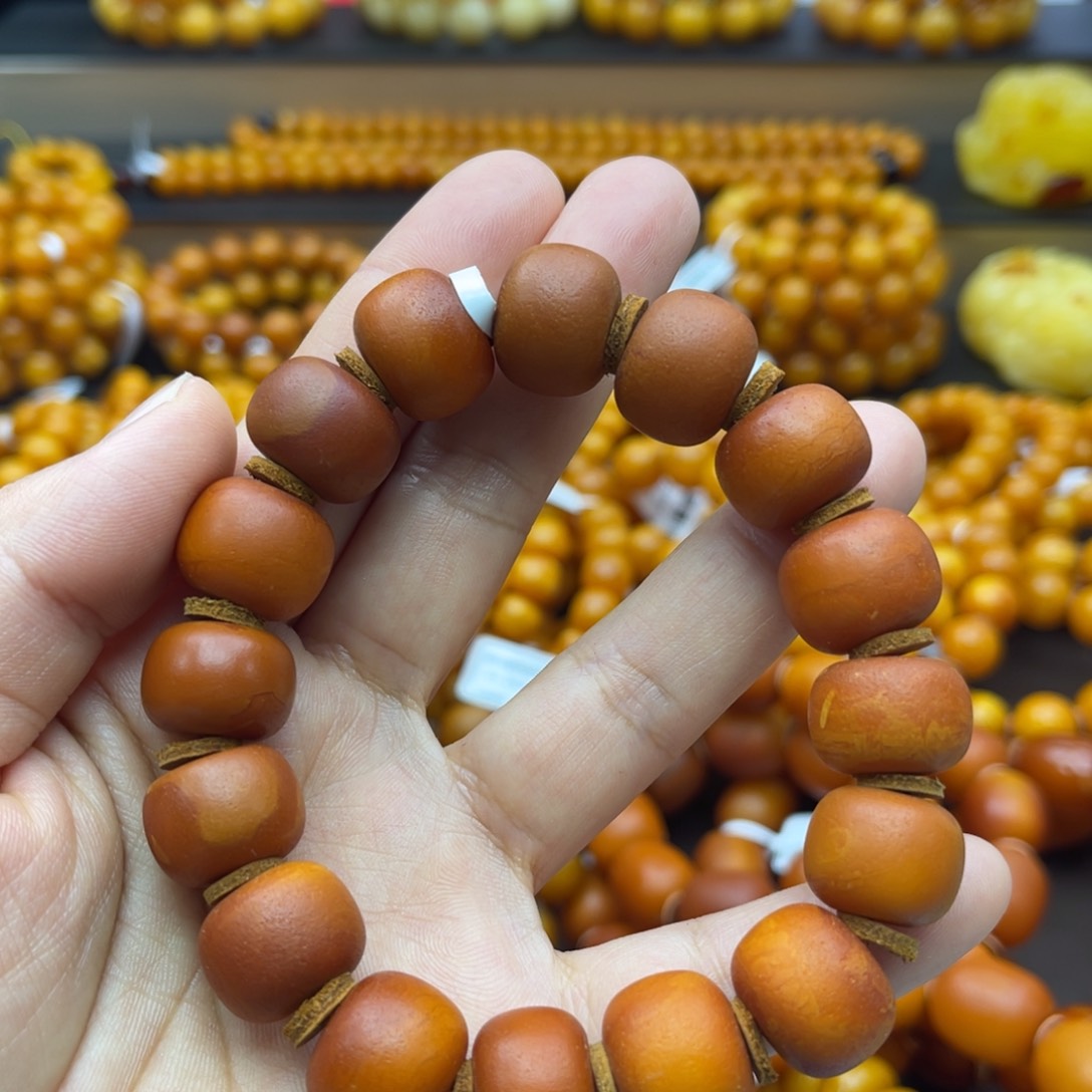 蜜蜡珠宝奇石未镶嵌