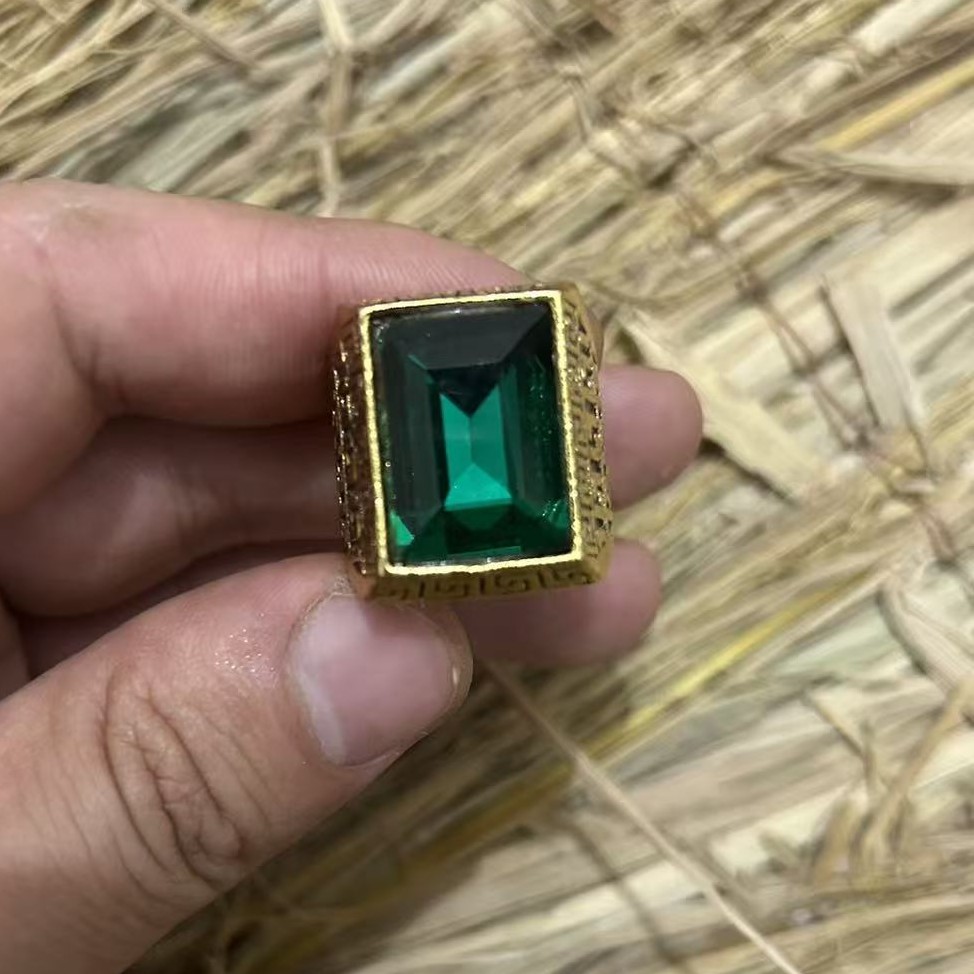 家居饰品摆件        家居饰品摆件       现代工艺品摆件826