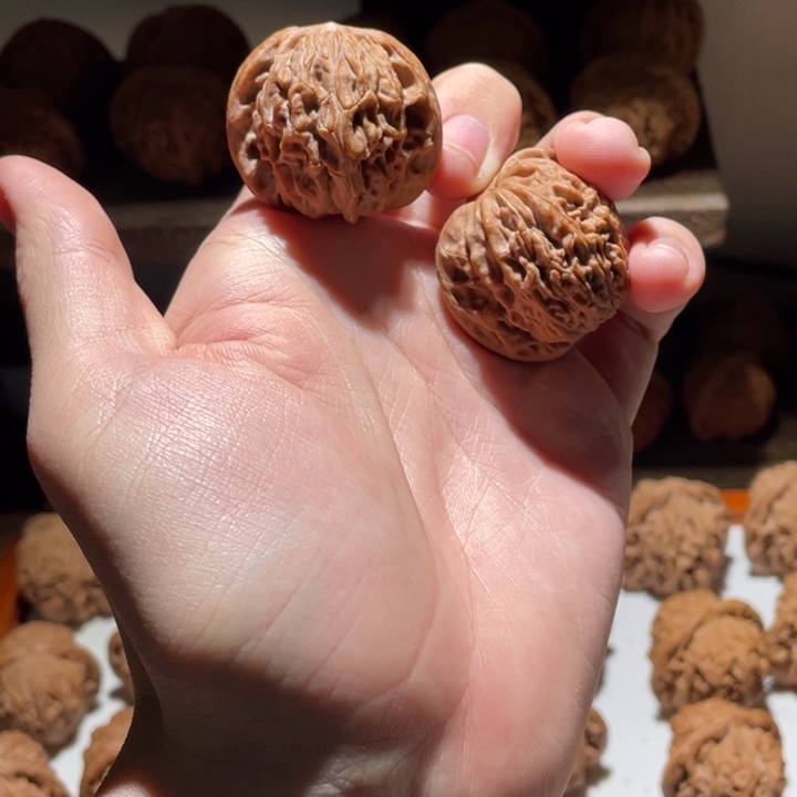 H***w文玩核桃把件37全品磨盘福利