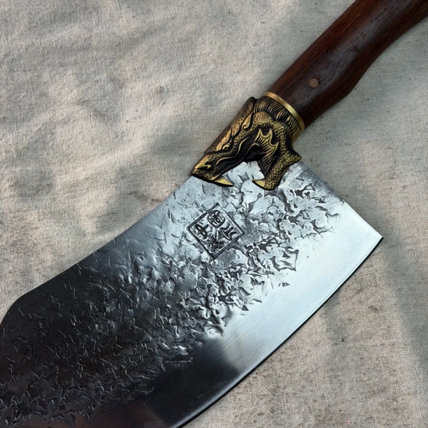 196 龙泉昊天宝剑高锰钢锻打铜装小屠龙刀木炳未开刃