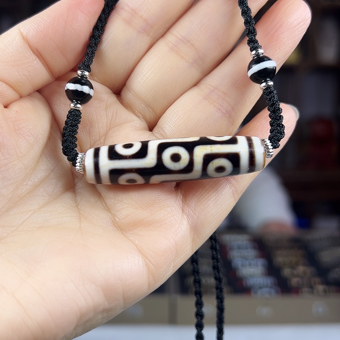 玛瑙/玉髓合金颈饰行运