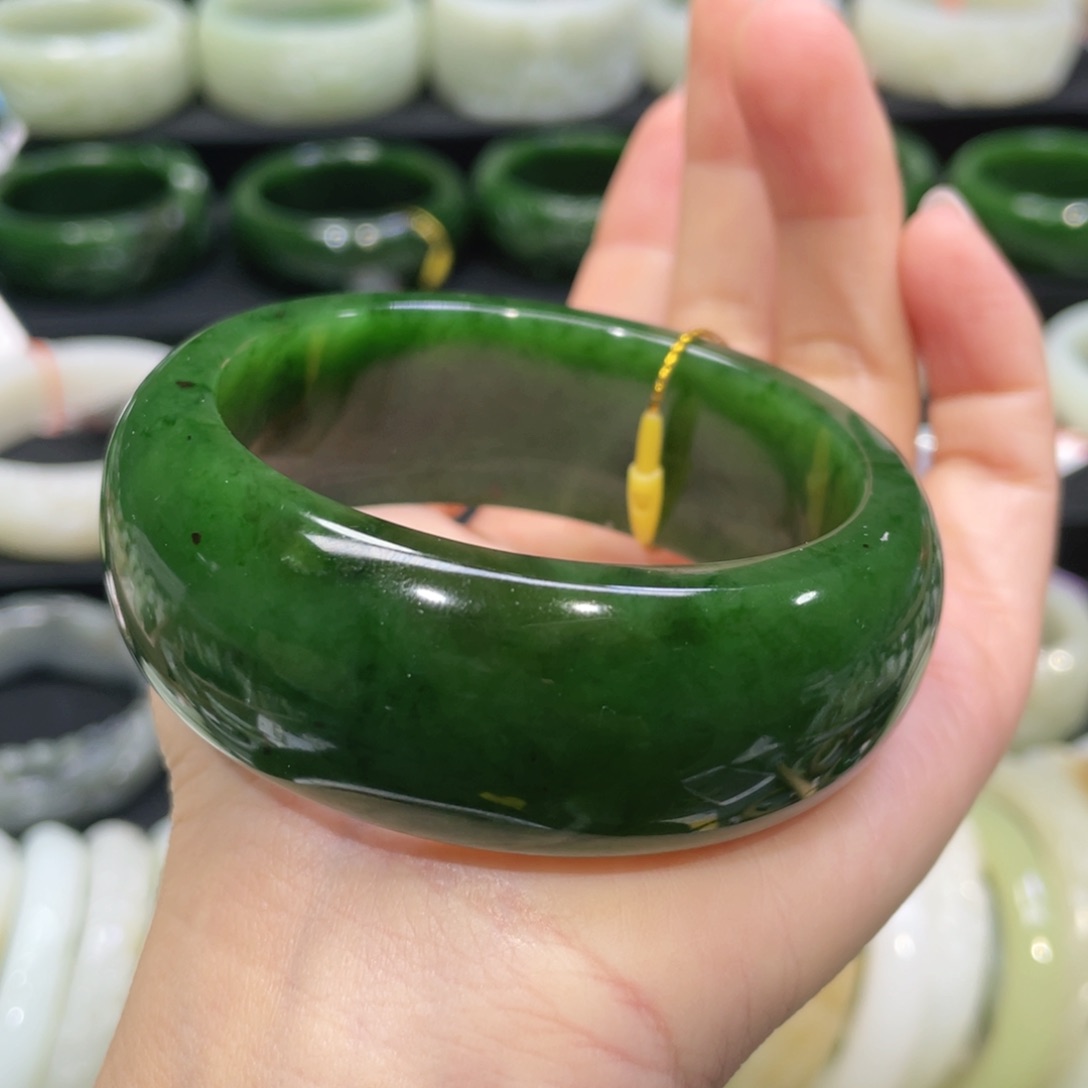 未镶嵌手镯和田玉35