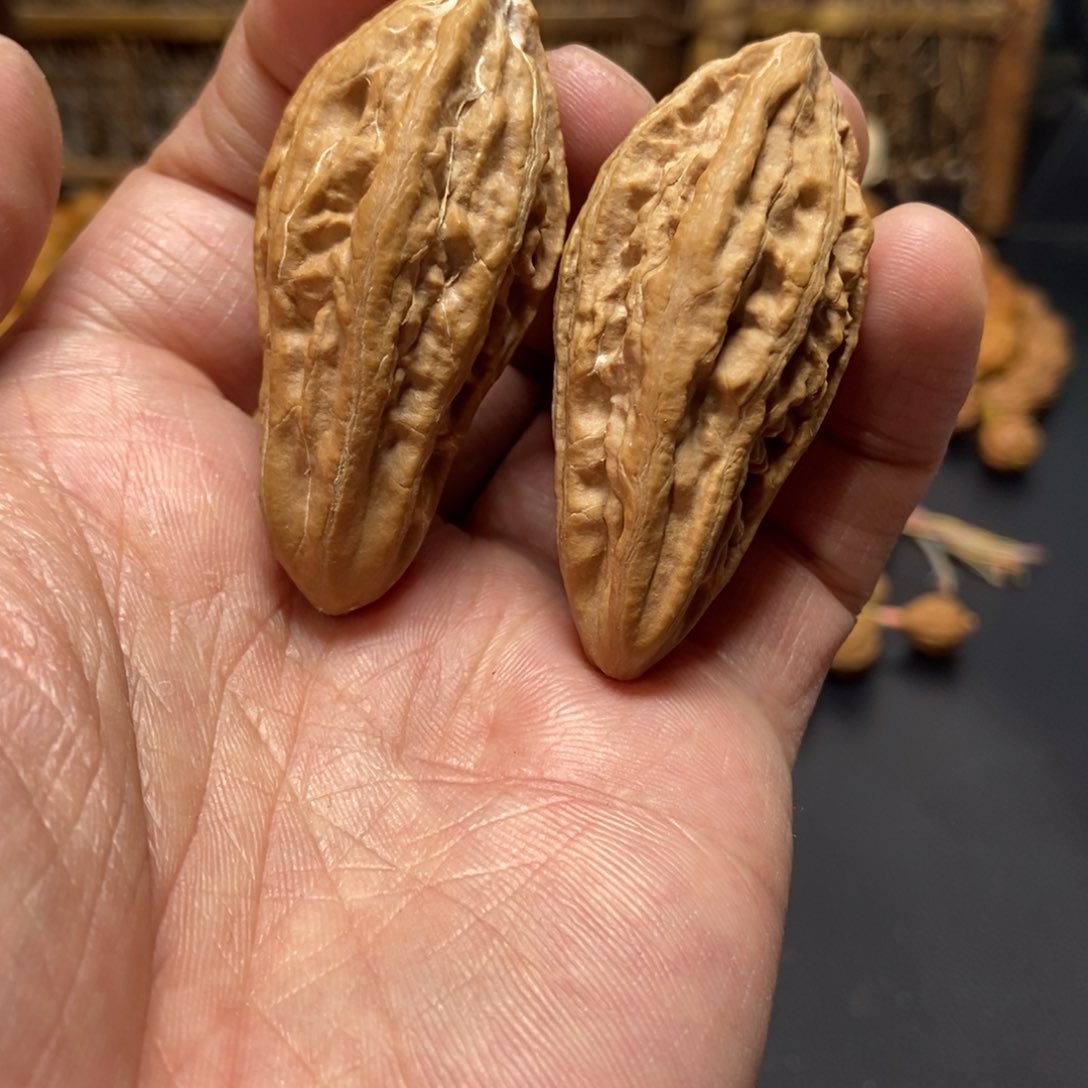 文玩核桃吊坠秋子