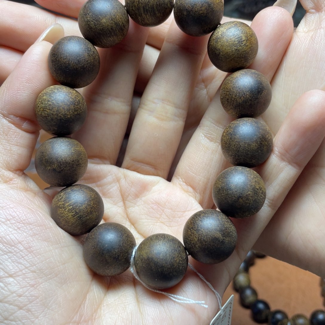 沉香手串自*越南富森红土沉香1.6圆珠沉水级