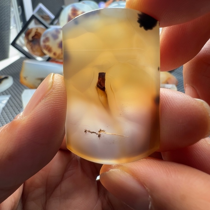 未镶嵌玛瑙/玉髓珠宝奇石