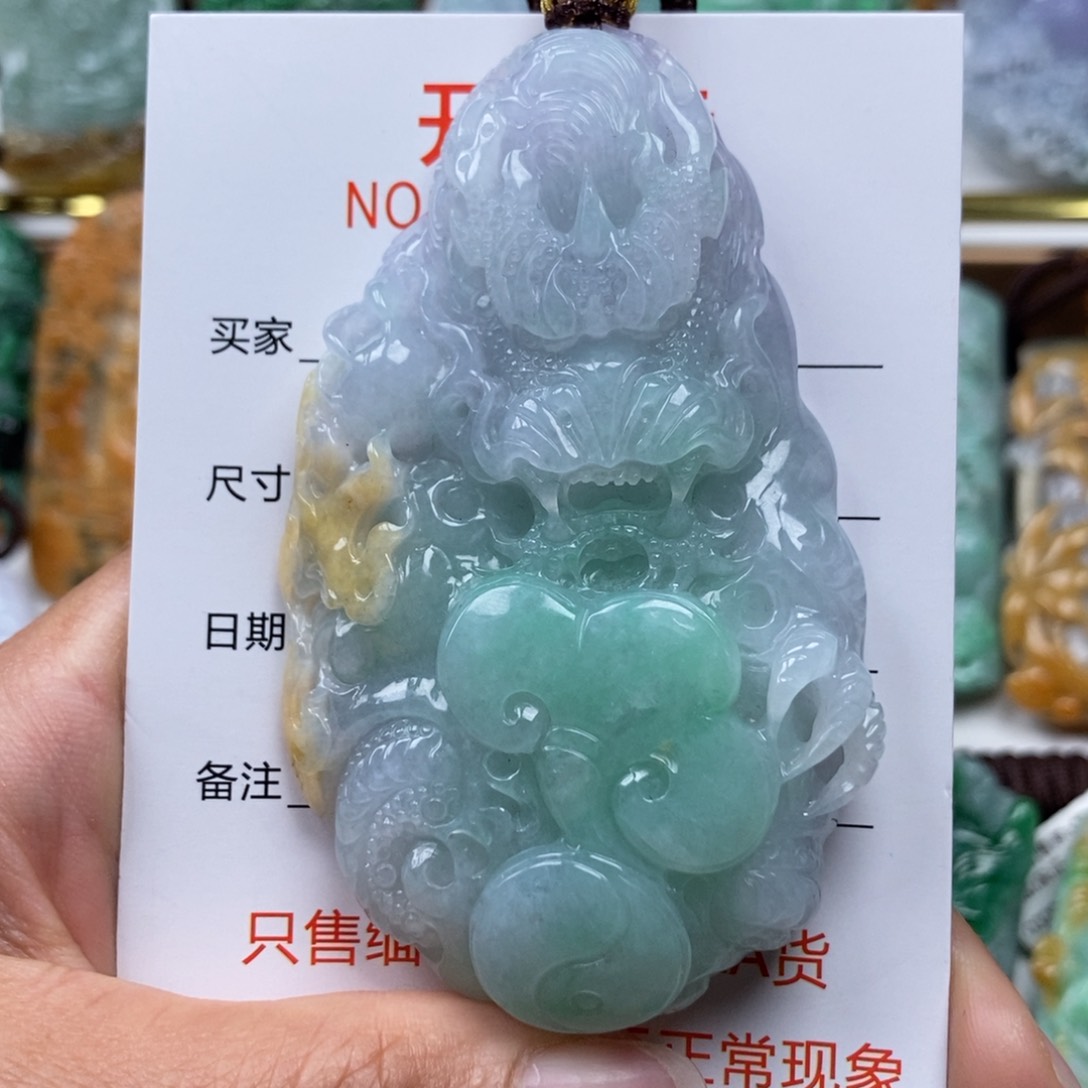 翡翠颈饰未镶嵌天*福吊坠