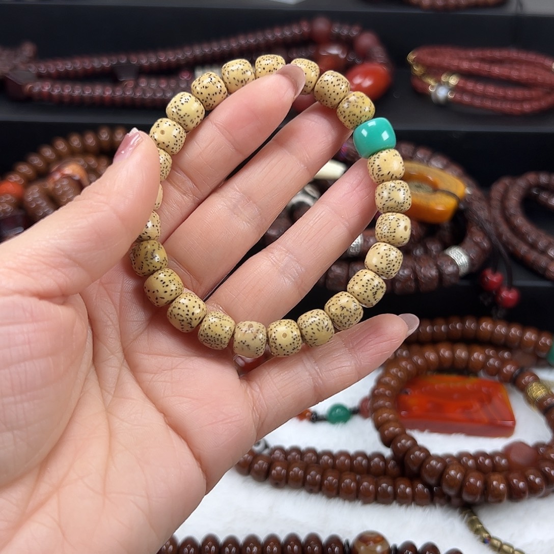 星月菩提吊坠星月菩提子