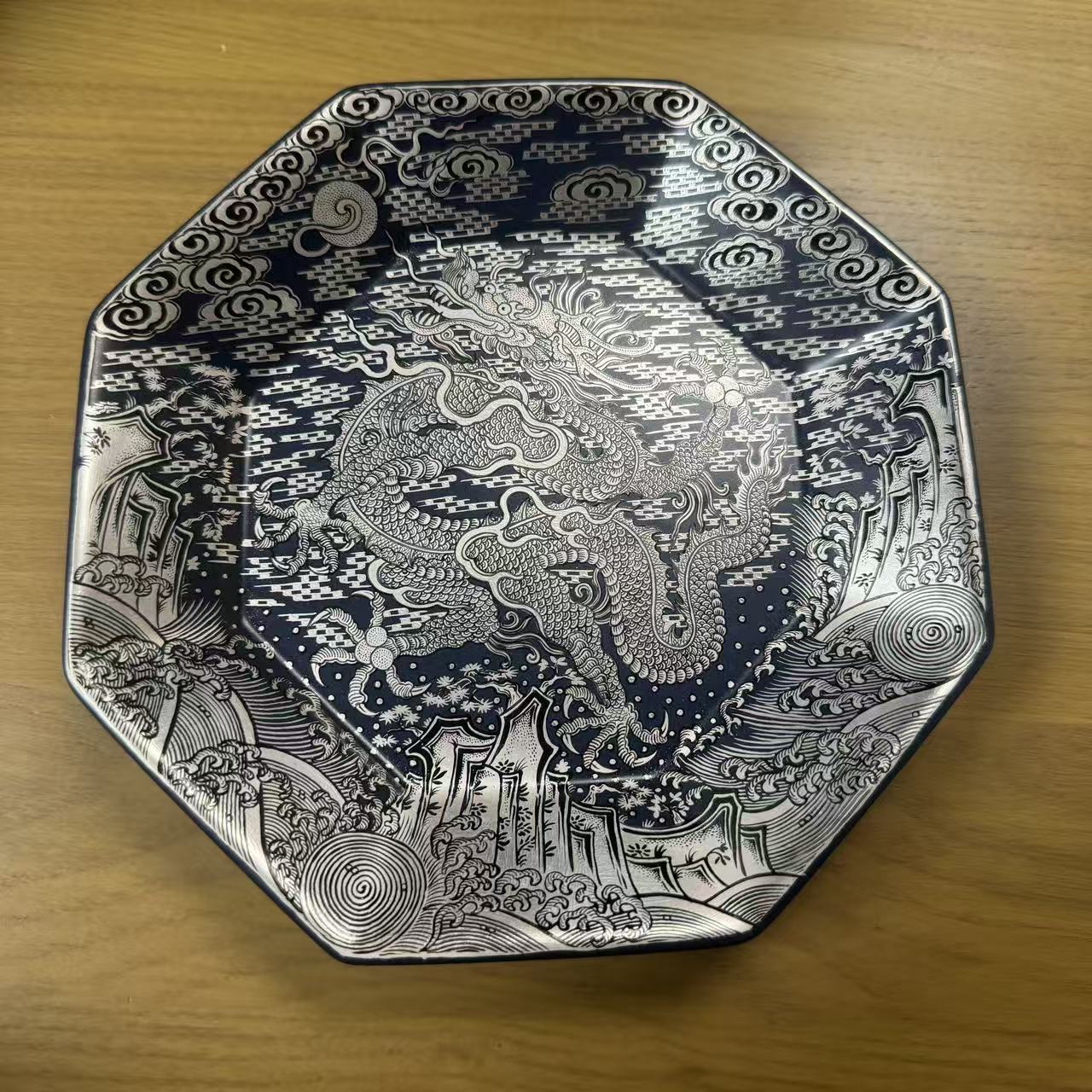 洛神 青金兰错金银龙纹壶承