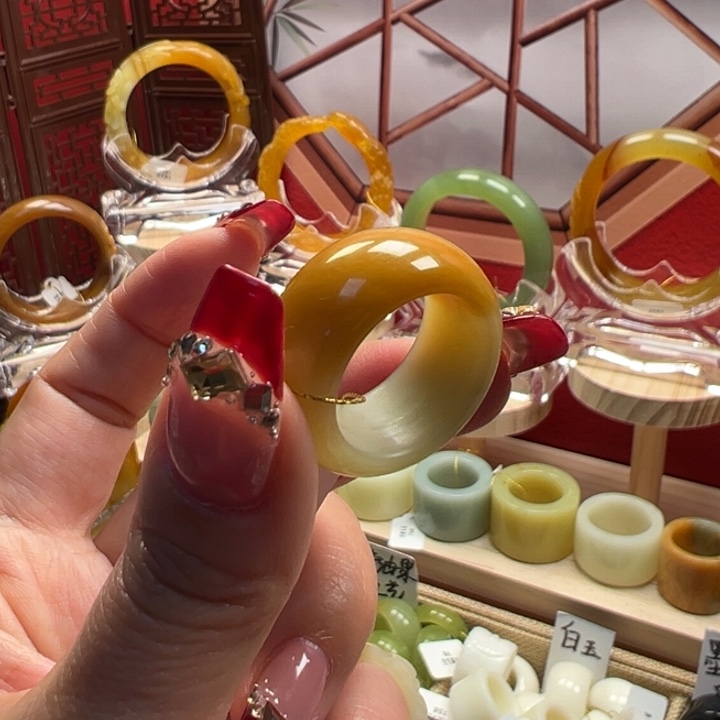 蛇纹石玉戒指未镶嵌内径19.3