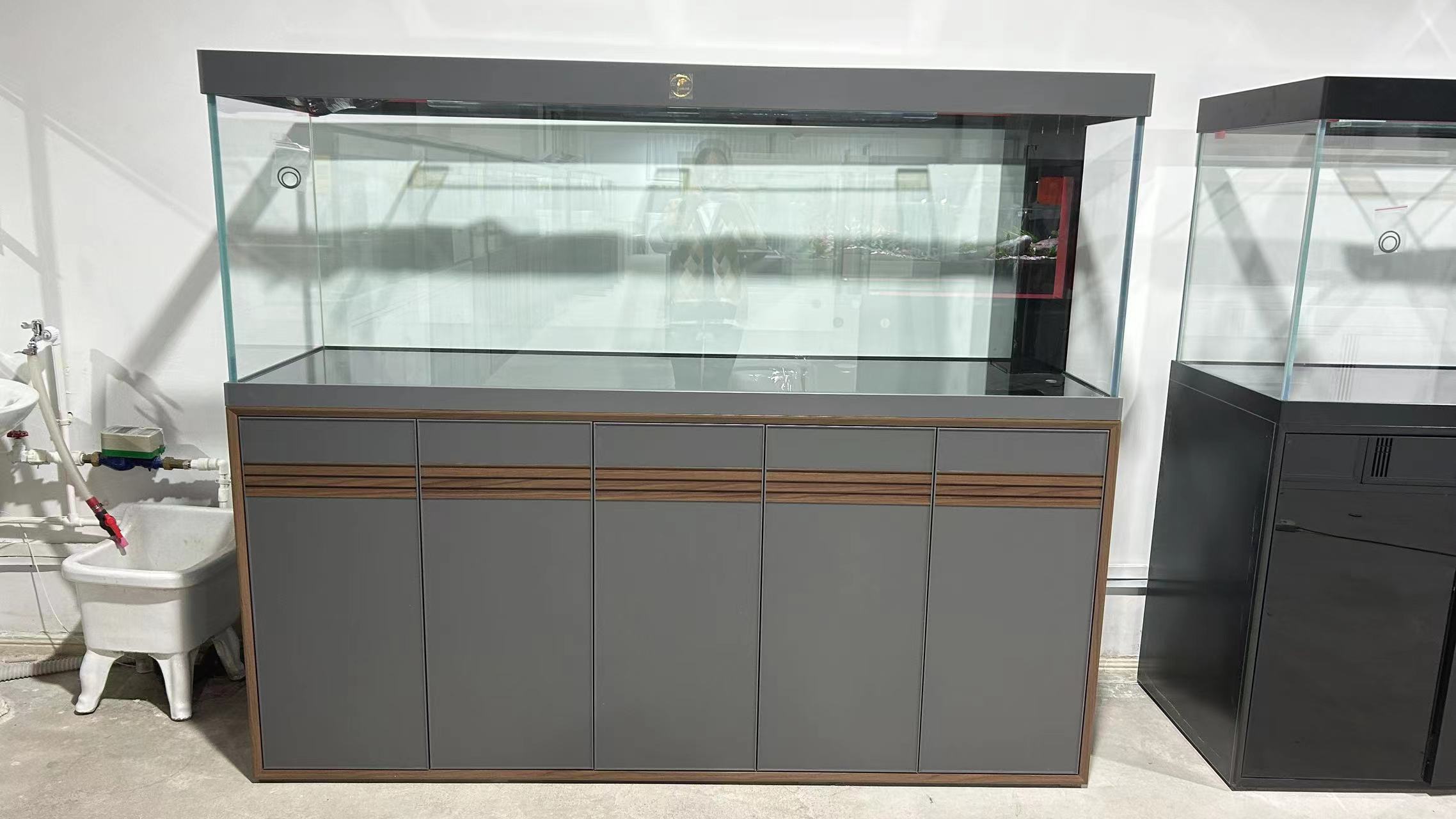 流量谍影款龙鱼缸水族箱家用锦鲤金鱼缸蝴蝶鲤鱼缸客厅落地超白缸