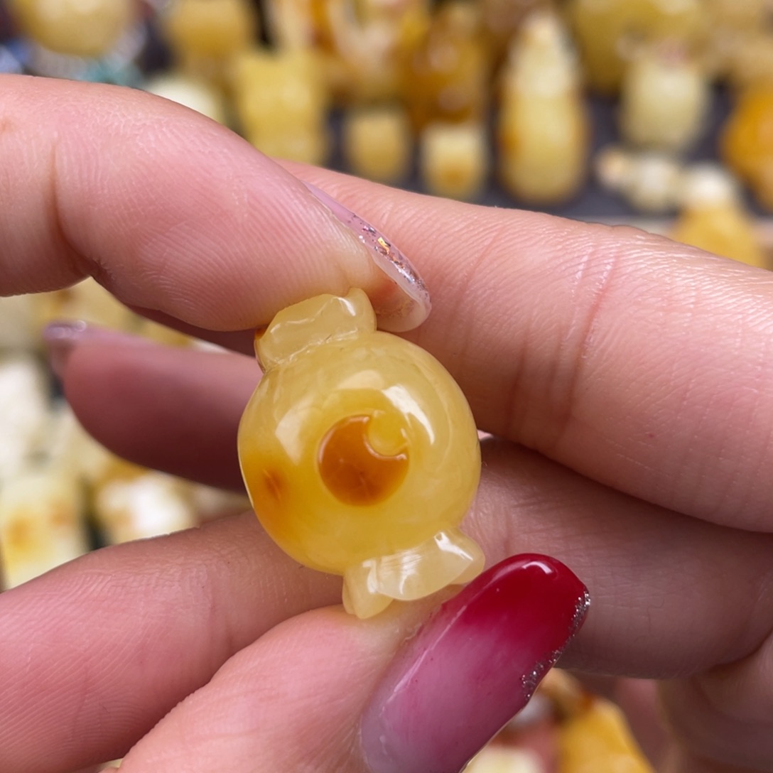 琥珀裸石未镶嵌蜜蜡