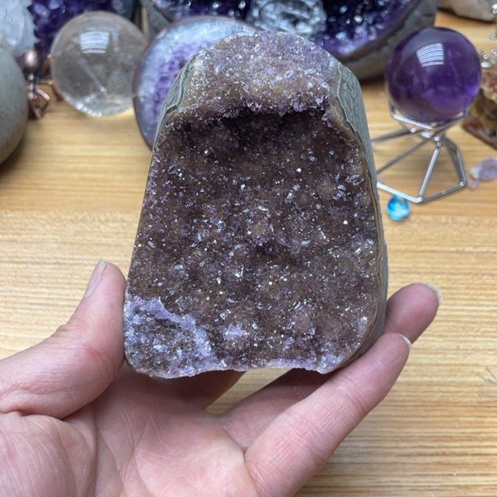 紫晶水晶摆件未镶嵌