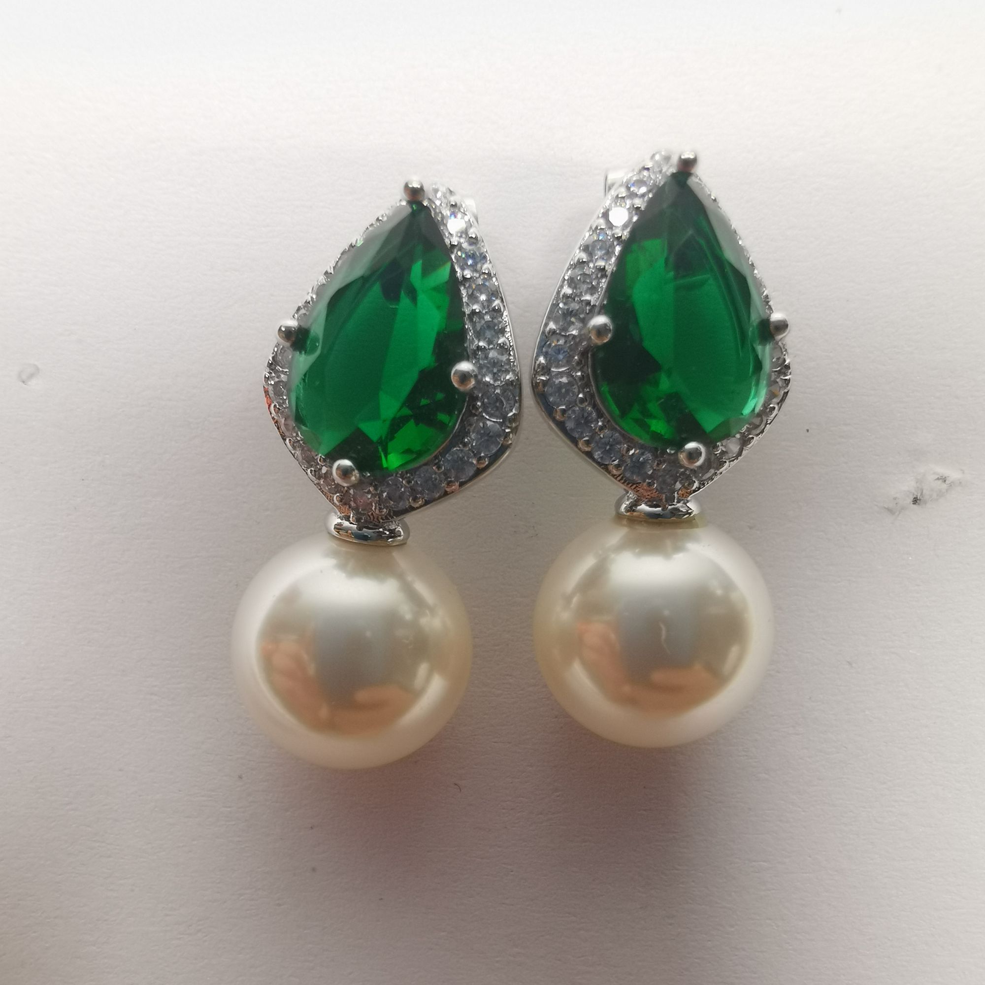 祖母绿耳钉 品质级 E0518