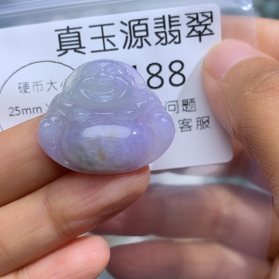 翡翠未镶嵌颈饰488。