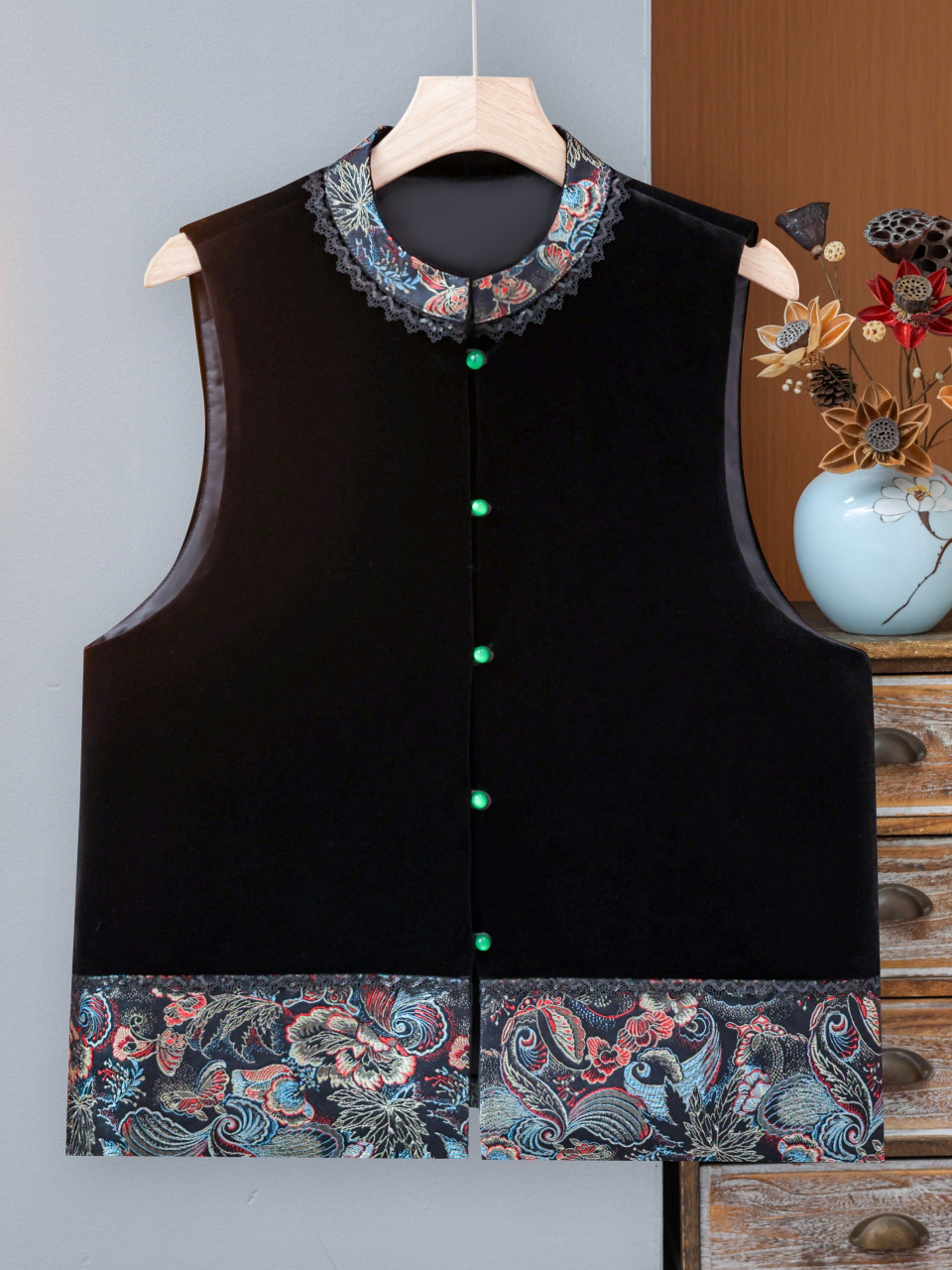 新中式国风丝绒马甲背心女复古唐装坎肩秋季新款气质无袖外套上衣