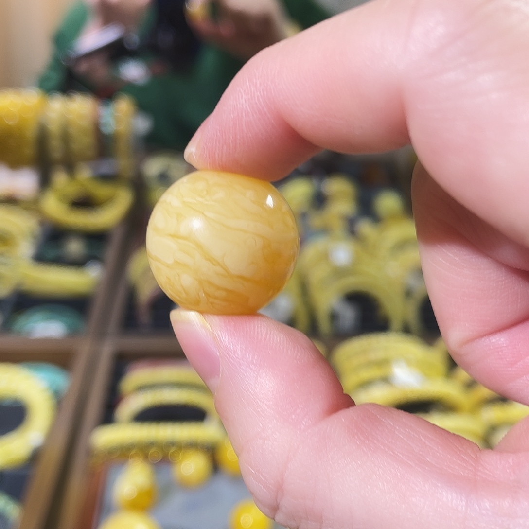 一***黍琥珀未镶嵌手链5.7g