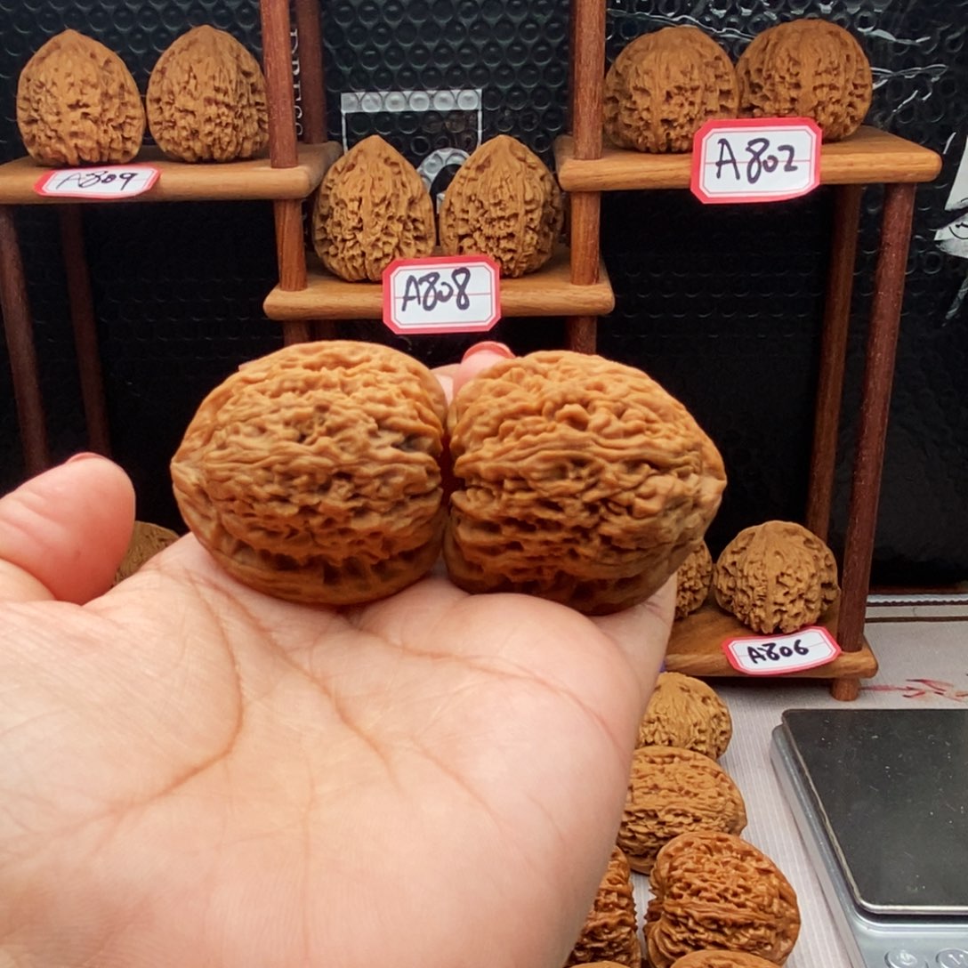 文玩核桃吊坠南疆1号