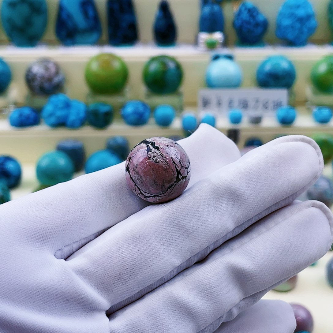 绿松石颈饰未镶嵌