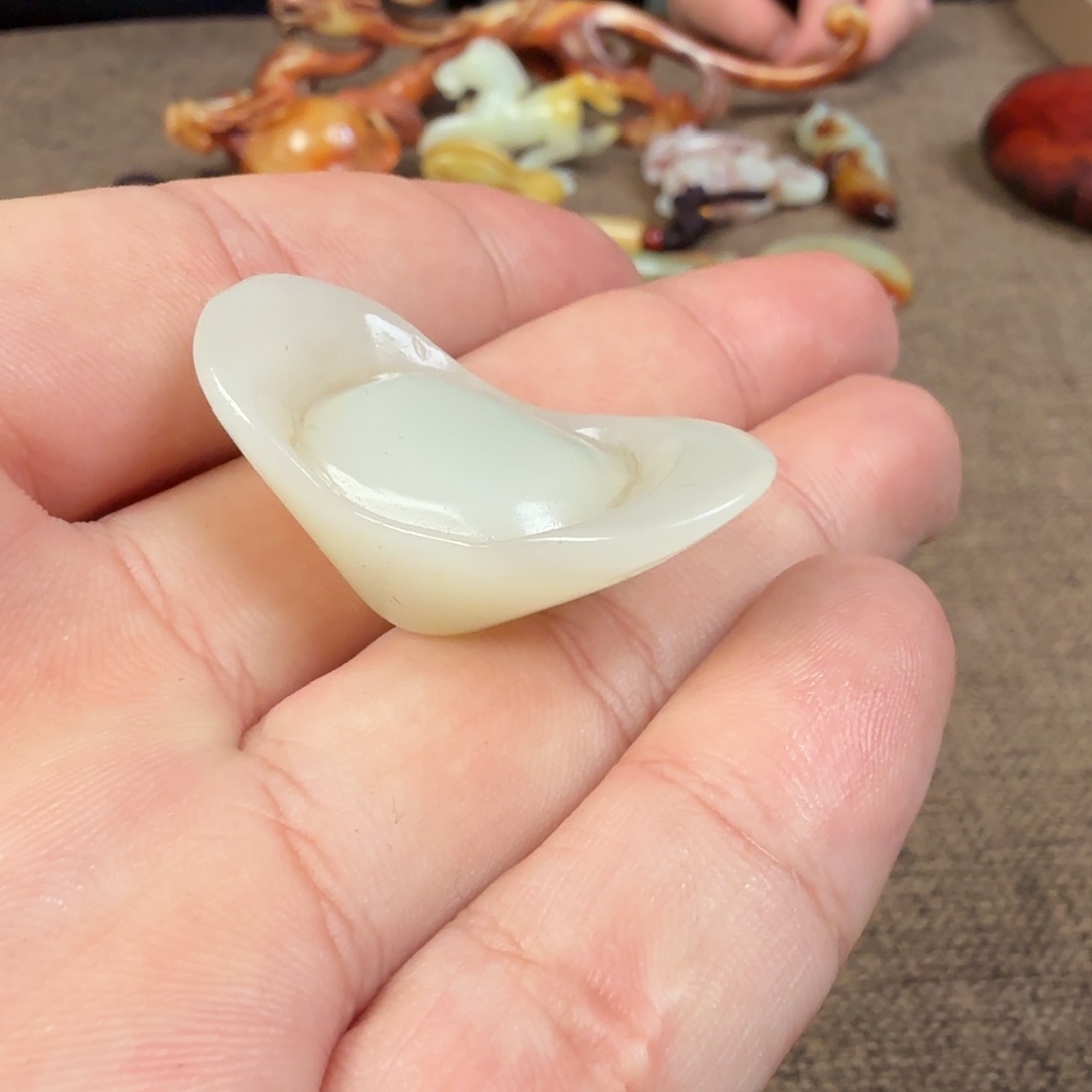 和田玉（糖玉）未镶嵌珠宝半成品