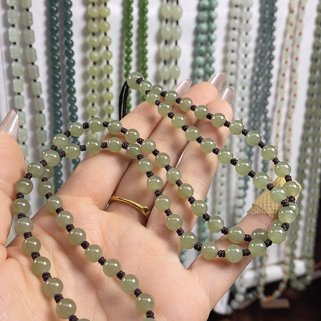 和田玉颈饰未镶嵌爱**菜