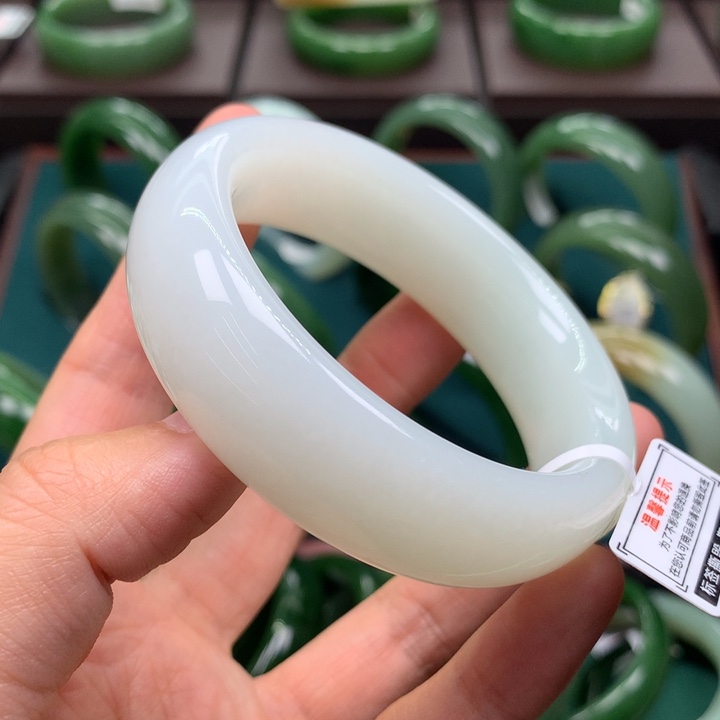 未镶嵌手镯和田玉5455