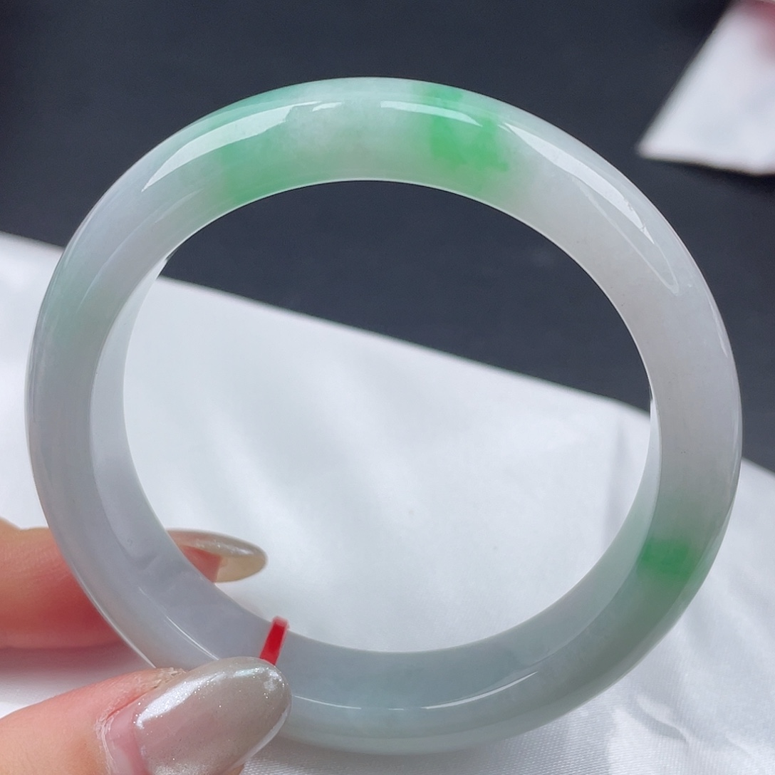 翡翠未镶嵌手镯56圈口