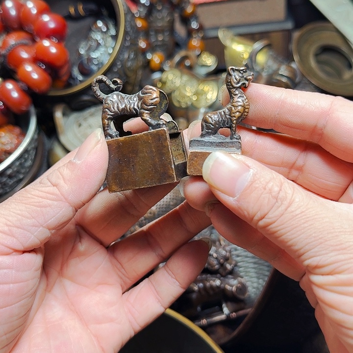 铜器摆件收收藏藏