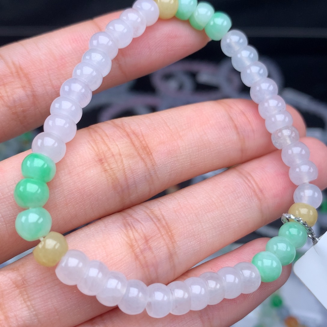 翡翠手链未镶嵌卡