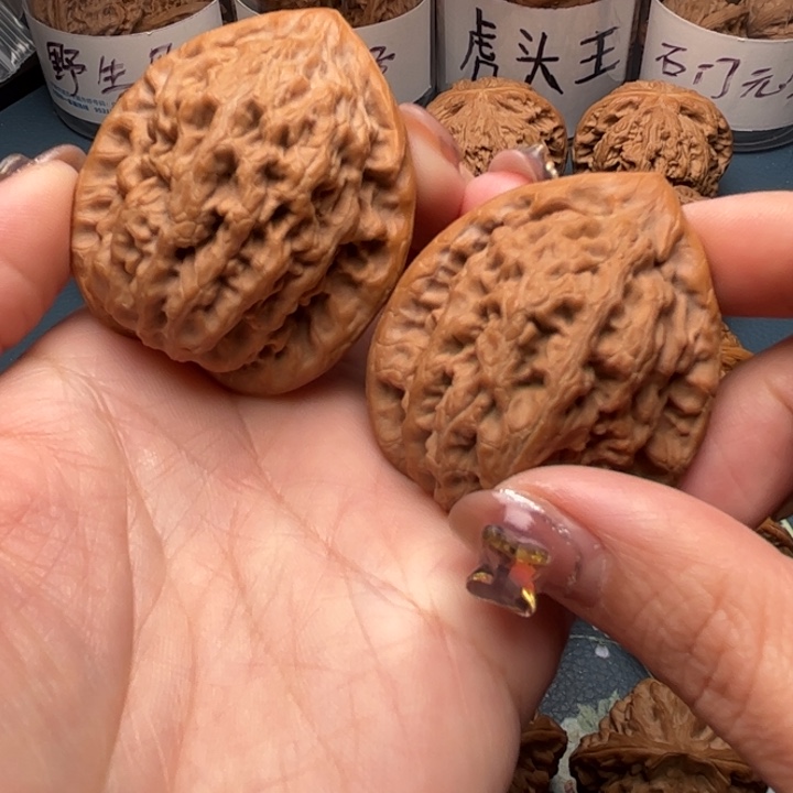 文玩核桃把件42金公子