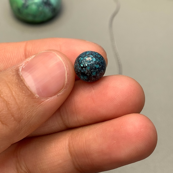 绿松石未镶嵌颈饰