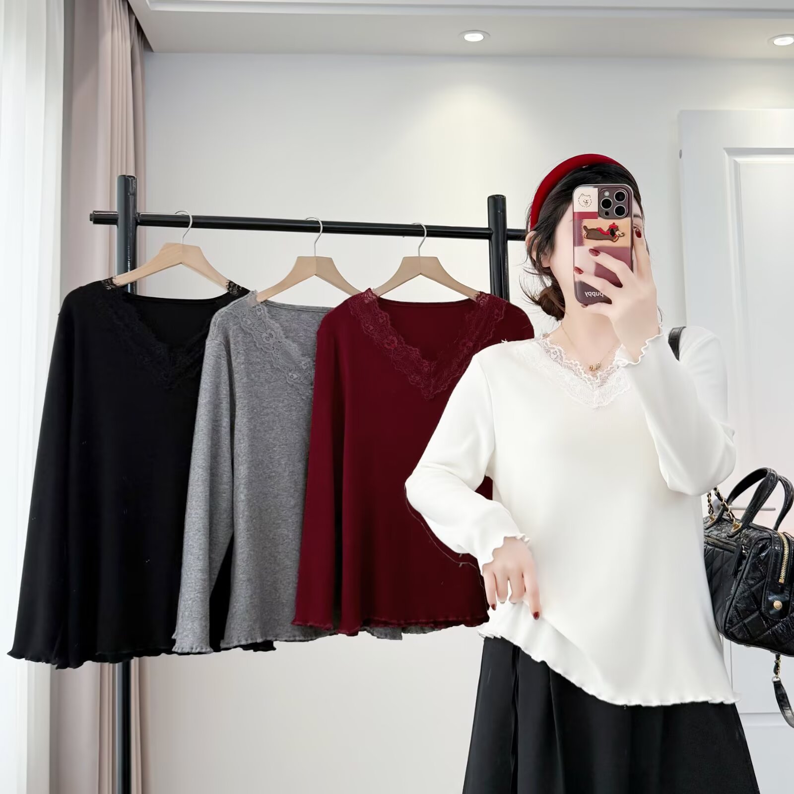 微胖大码女装新款V领蕾丝拼接洋气柔软针织衫遮肚显瘦上衣200斤