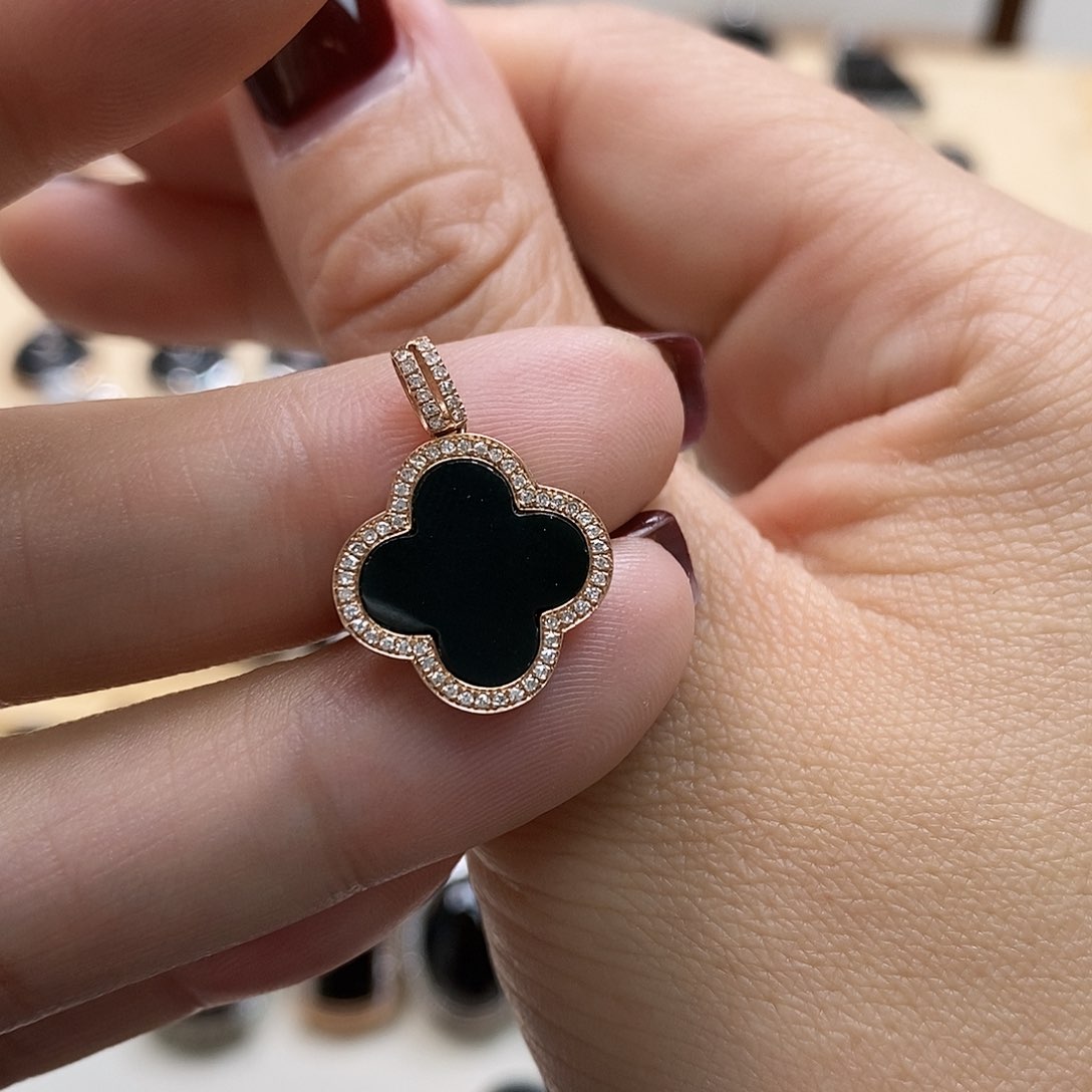 翡翠颈饰18K金镶嵌墨翠