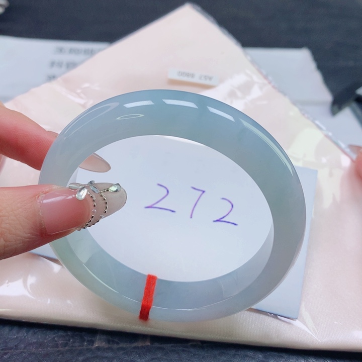 翡翠未镶嵌手镯圈口5657